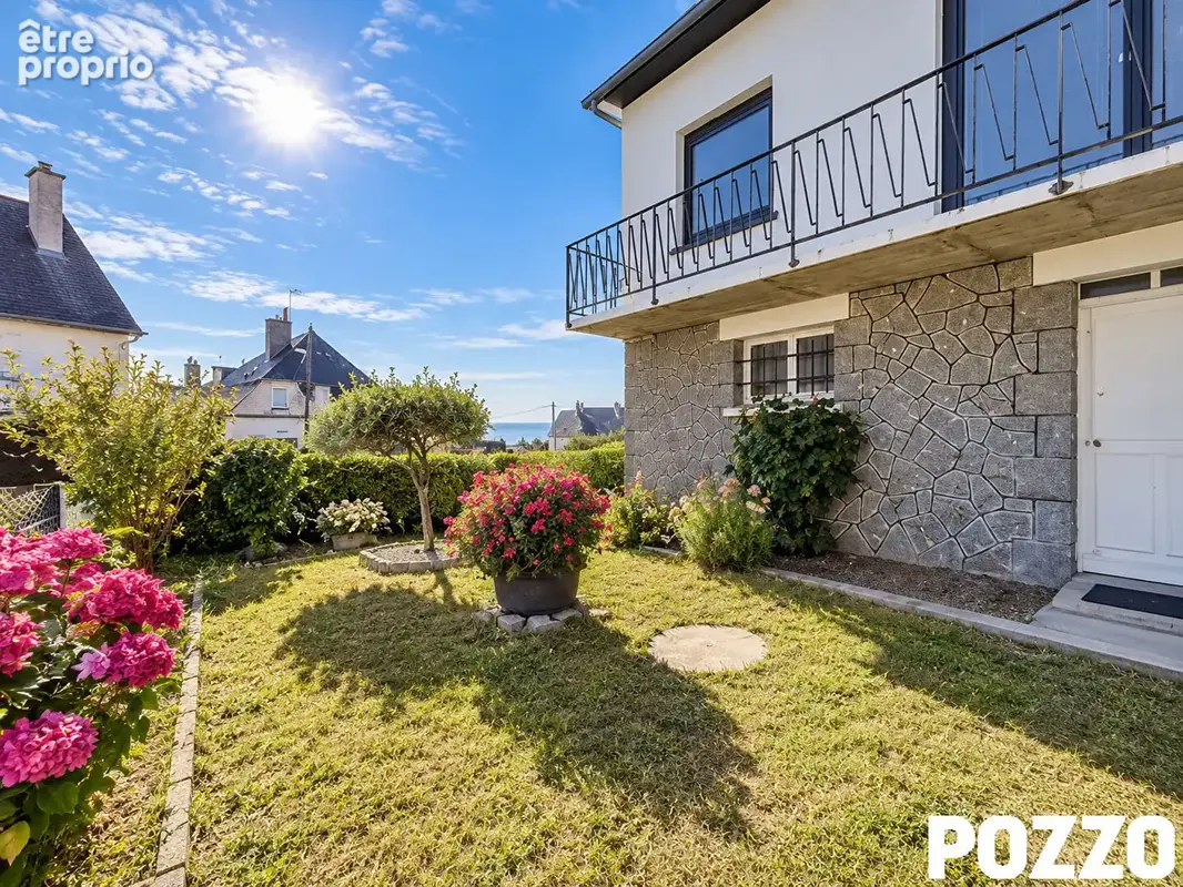 Granville (50400), maison familiale coup de coeur avec 6 chambres, jardin  et studio - photo 2
