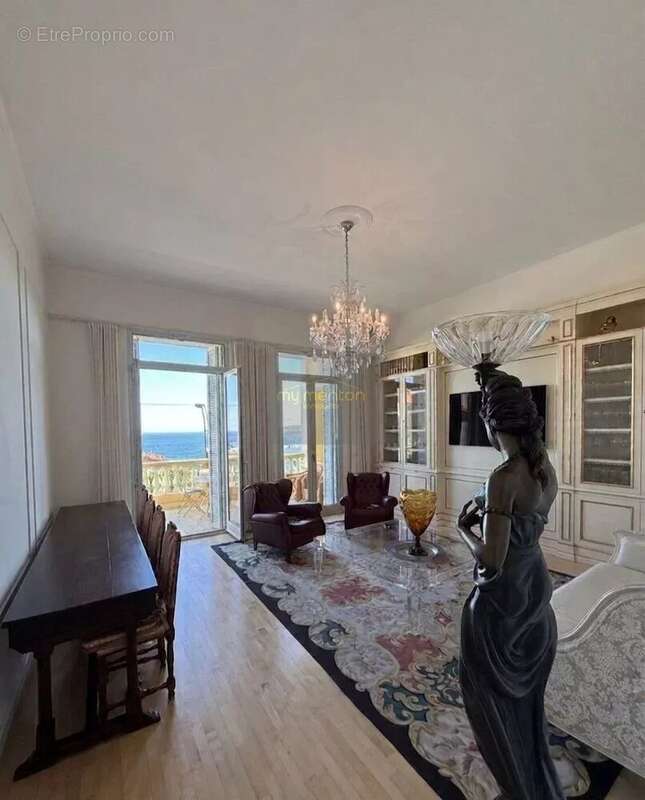 Appartement à MENTON
