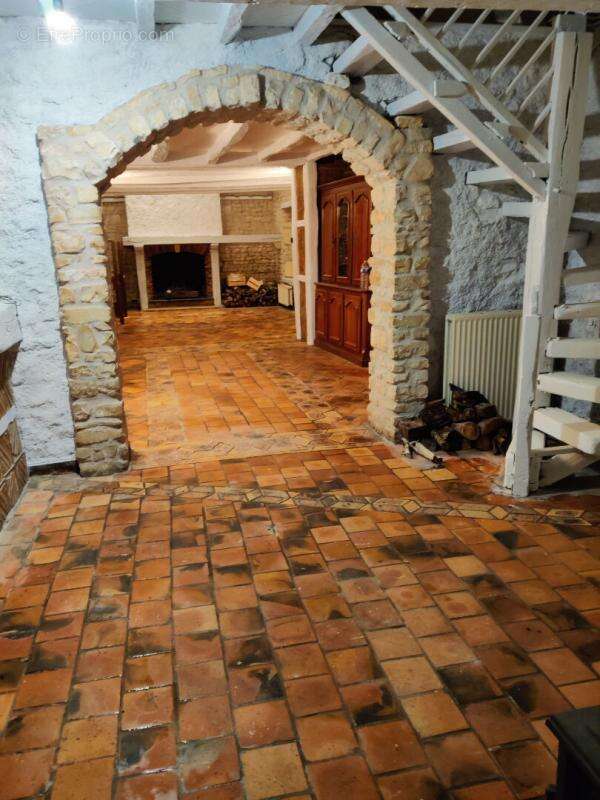 Maison à PLAIMPIED-GIVAUDINS