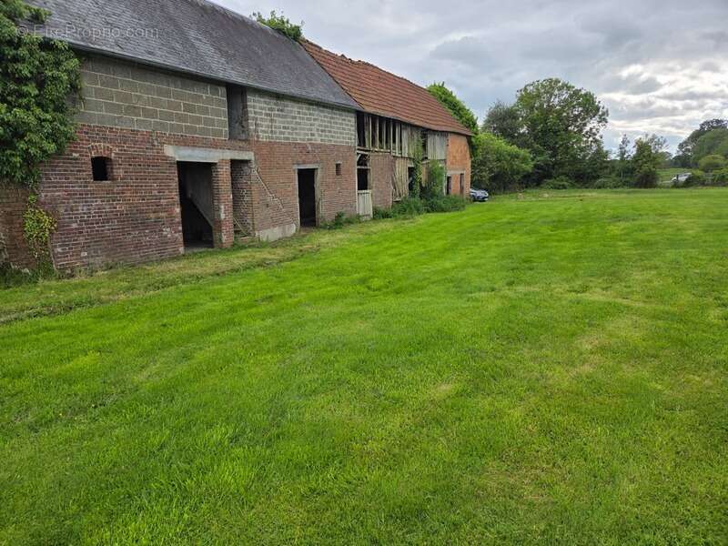 Terrain de 1750 M2 constructible à Duranville avec un grand bâtiment à rénover - photo 7