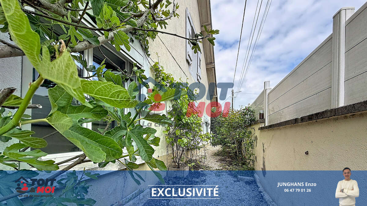 Maison à VY-LES-LURE