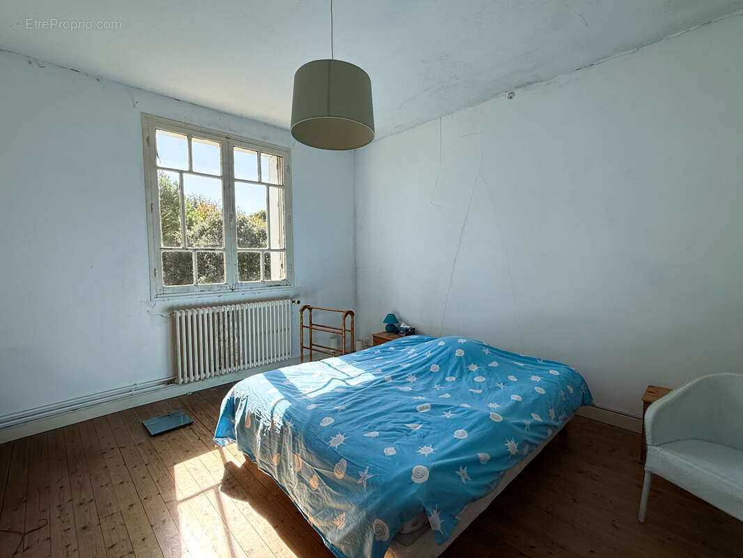 Maison à SAINT-QUANTIN-DE-RANCANNE