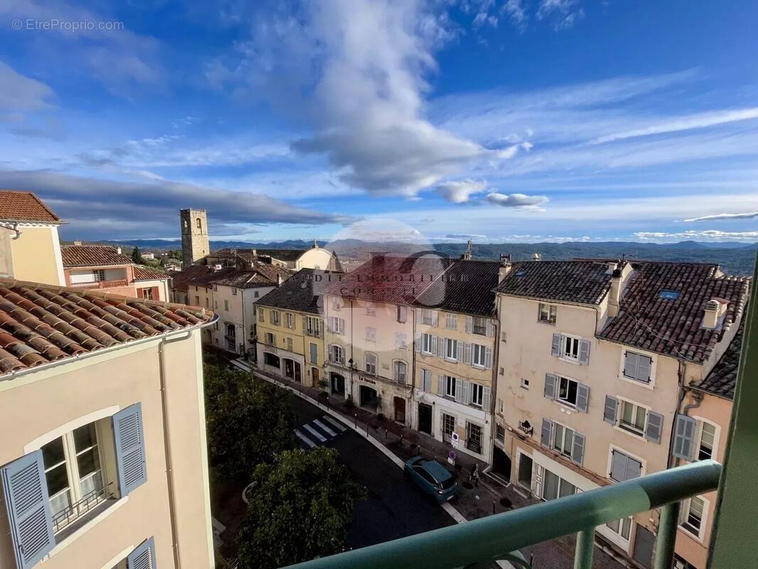 Appartement à FAYENCE