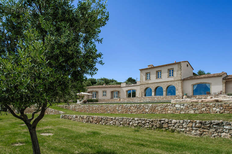 Prestigieuse Propriété à Chateauneuf de Grasse - photo 24
