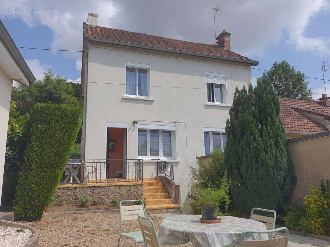 Photo 2 - Maison à GUEUGNON