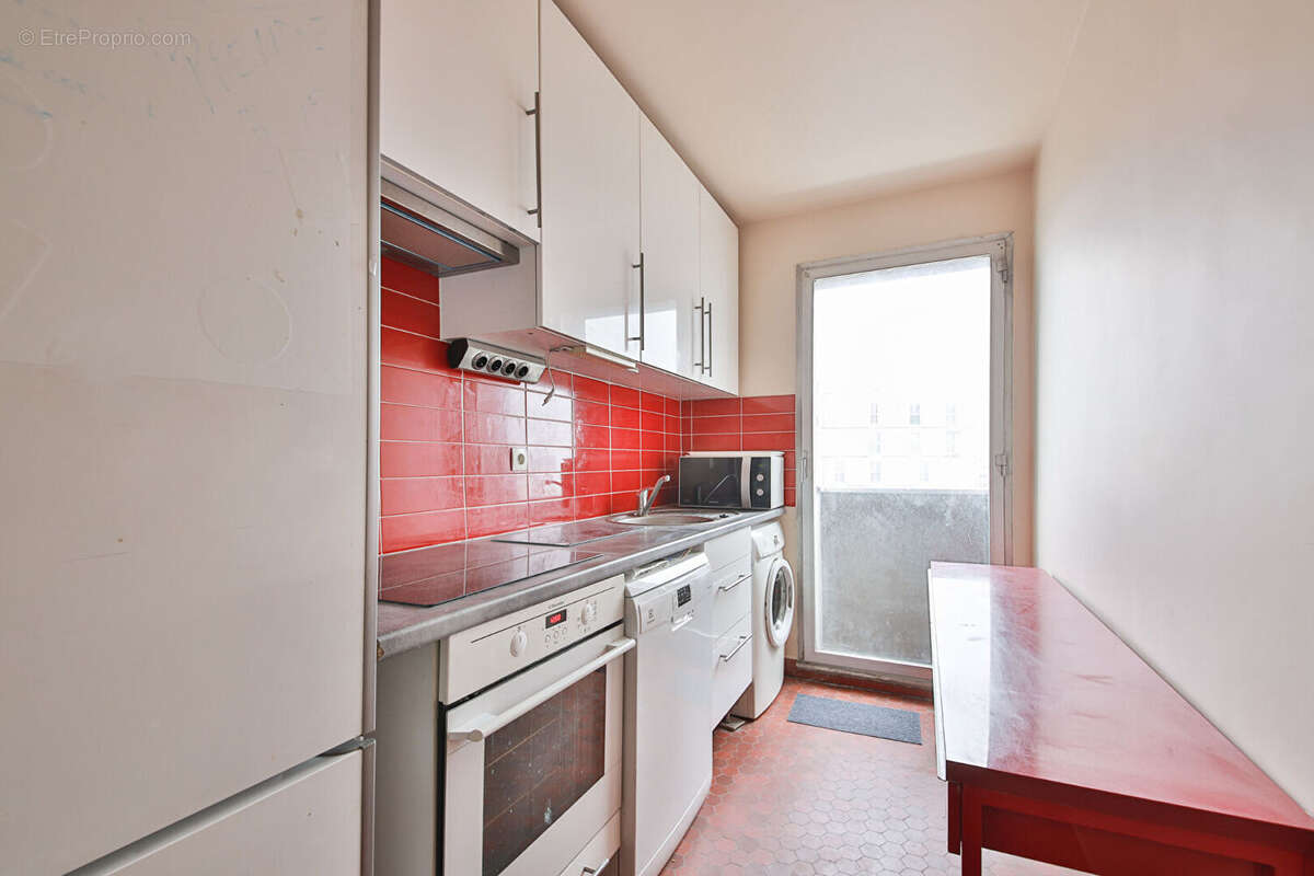 Appartement à PARIS-14E