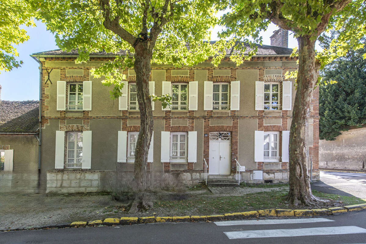 Maison à FONTAINEBLEAU