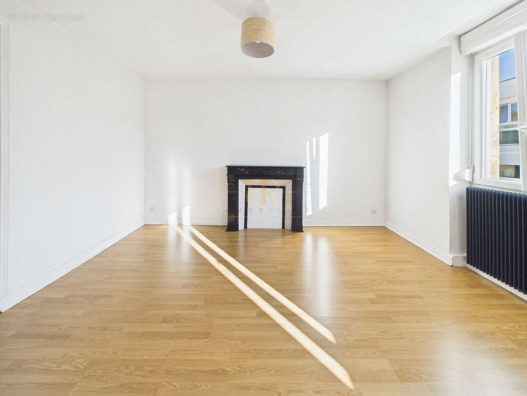 Ancien - investissement - camille lenoir - photo 6
