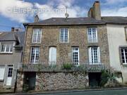 Maison à COURCITE