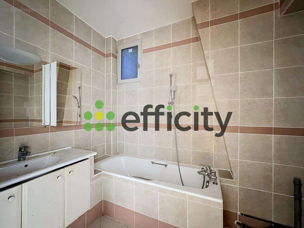 Appartement à PARIS-7E