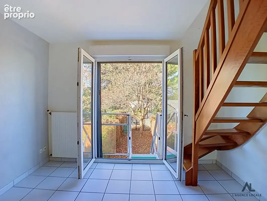 REZÉ ? Appartement Duplex avec jardin et grand garage - photo 4