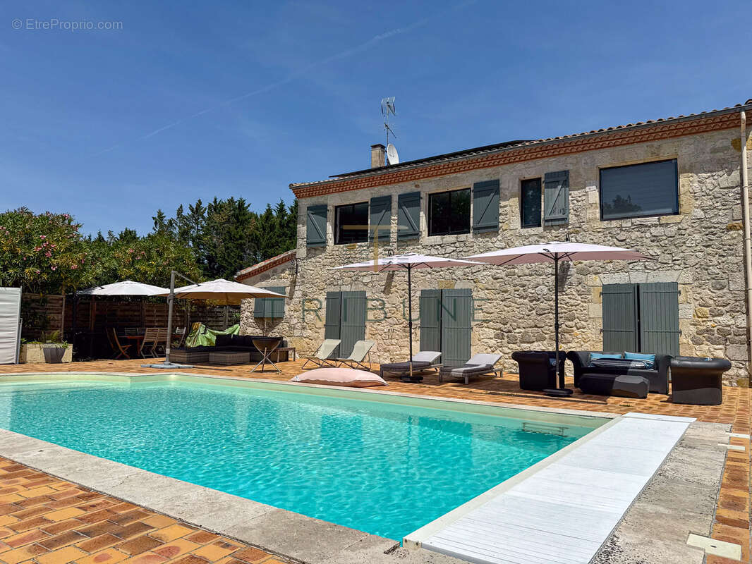 Maison à ROQUEFORT