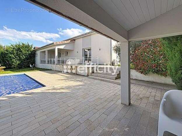 Maison 95 m² à Moras-En-Valloire  - photo 19