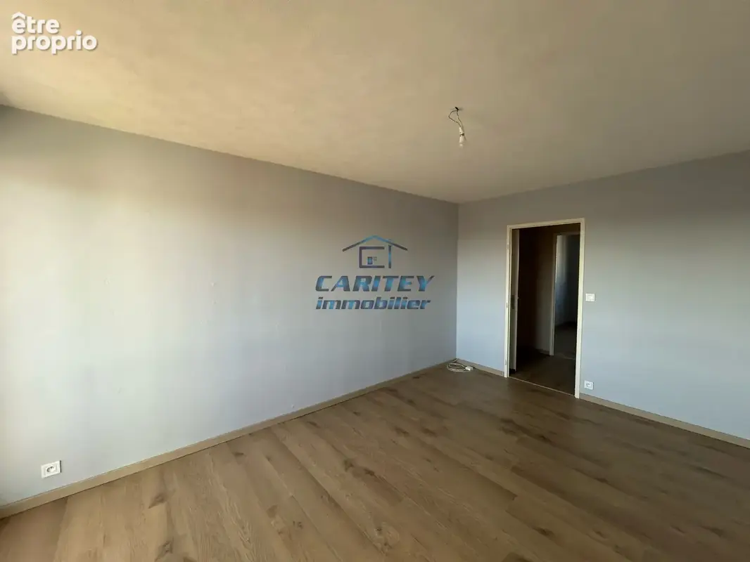 Appartement eaux vives - photo 3