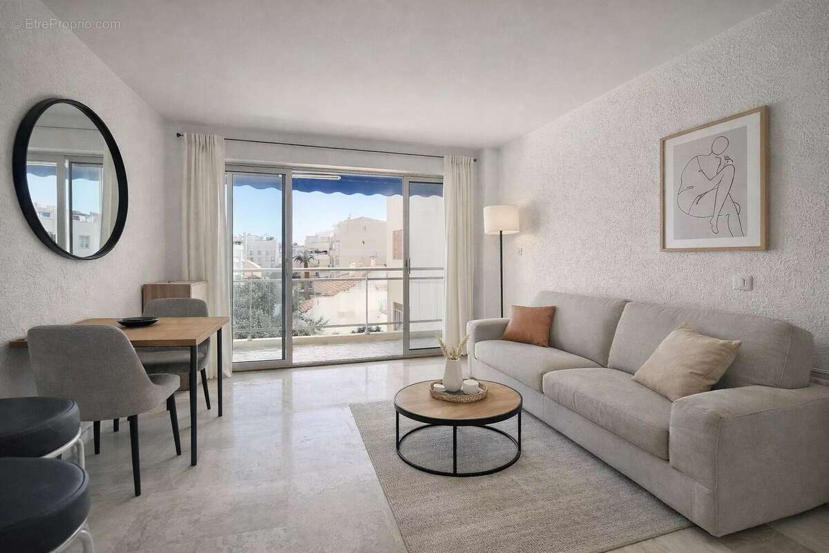 Appartement à CANNES