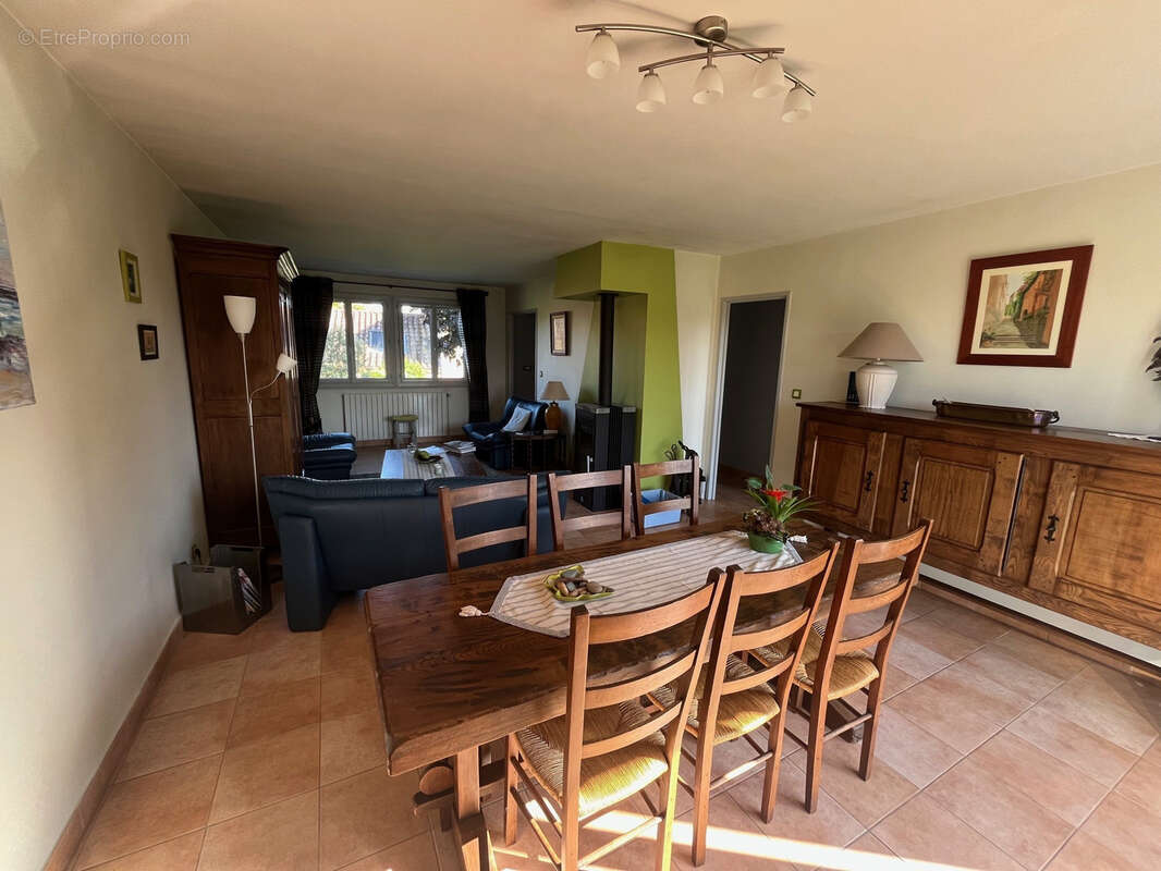 Maison à SAINT-GEORGES-DE-RENEINS