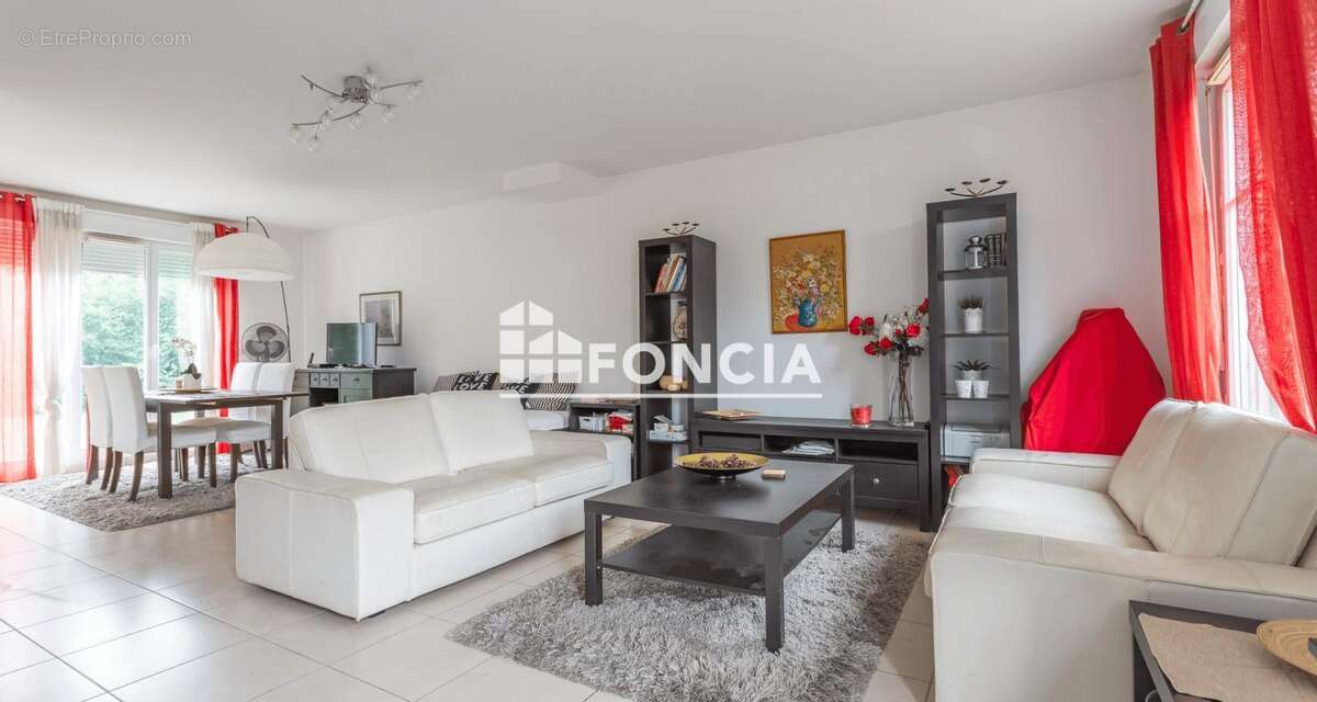 Maison à CHILLY-MAZARIN