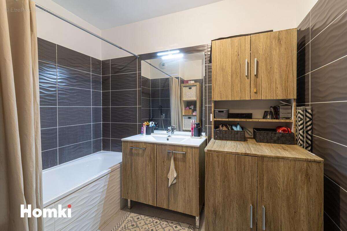 Appartement à MARSEILLE-12E