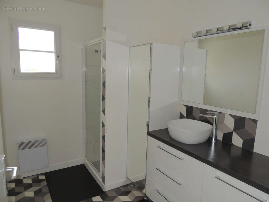 Maison à SAINTE-FLORENCE