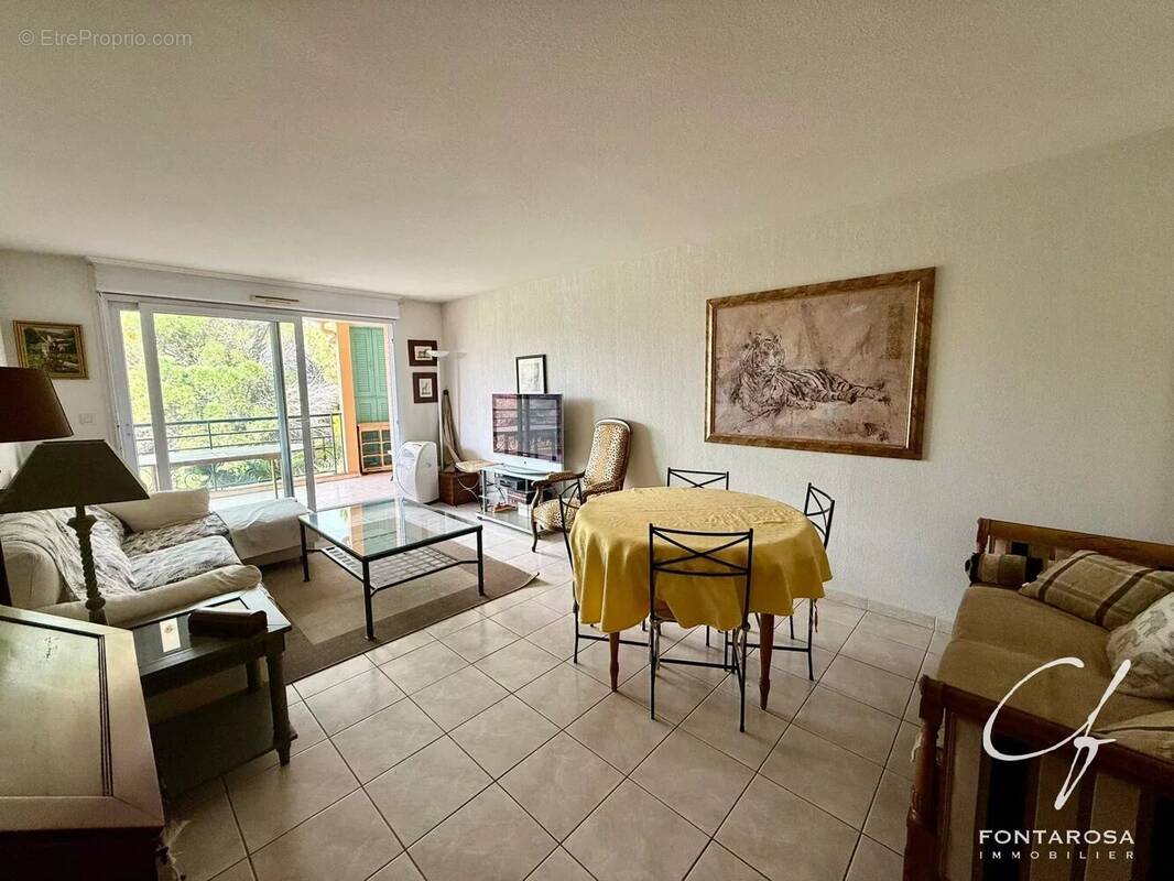 Appartement à FREJUS