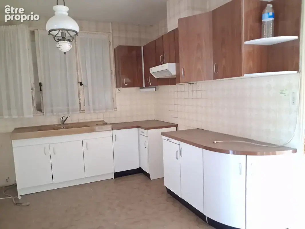 ECHILLAIS - Maison de 106 m² de plain-pied , 3 chambres, jardin. - photo 5