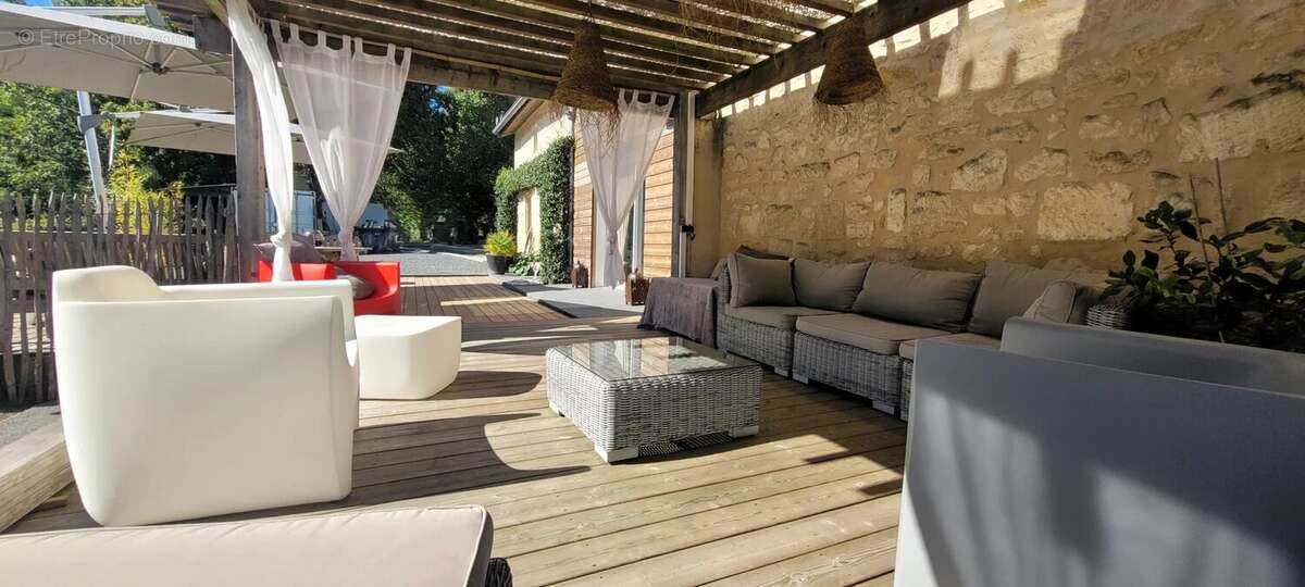 Maison à TAURIAC