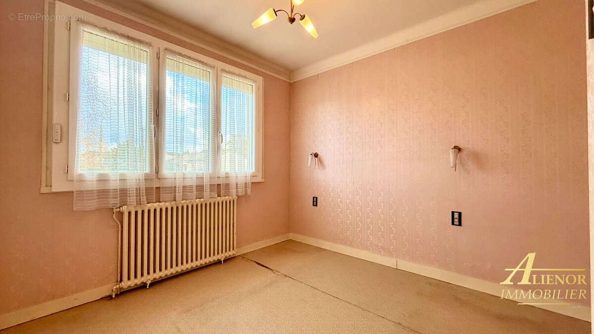 Maison à COULOUNIEIX-CHAMIERS