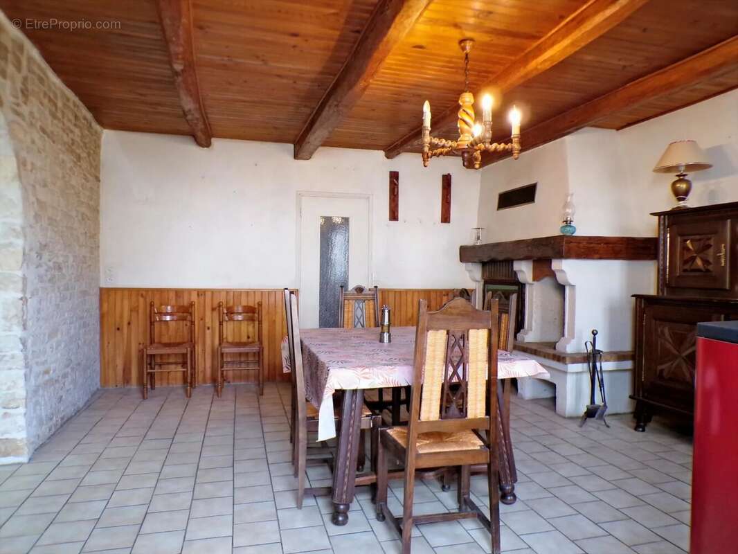 maison de village en pierre - photo 3