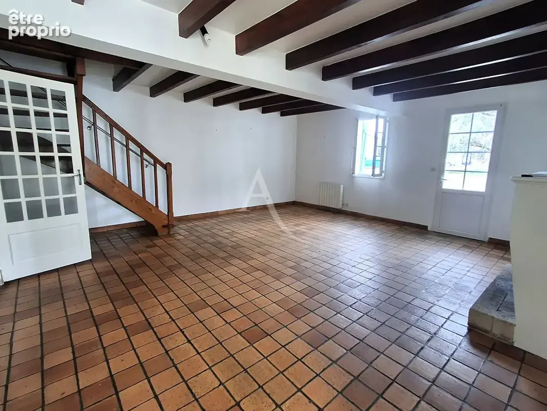 SAINTES-  Ensemble immobilier - photo 4