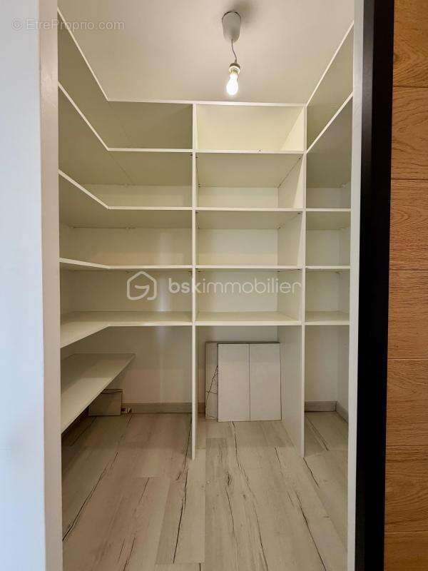 Appartement à MOISSY-CRAMAYEL