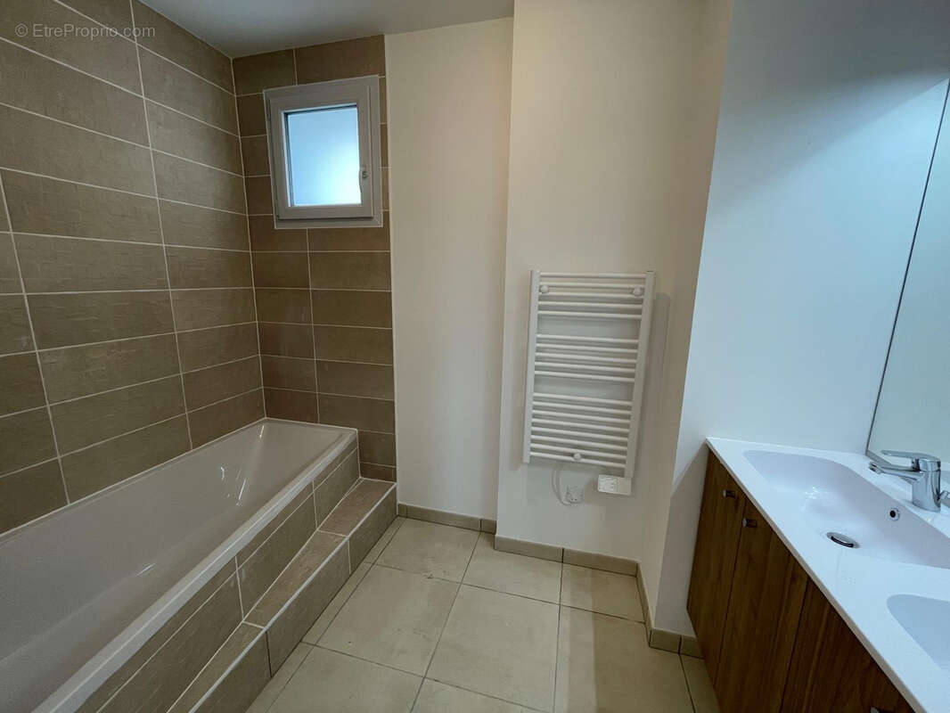 Appartement à AUZEVILLE-TOLOSANE