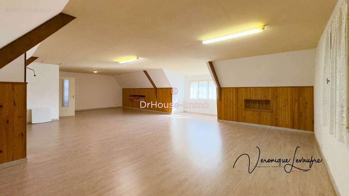 Maison 182 m² à Periers  - photo 7