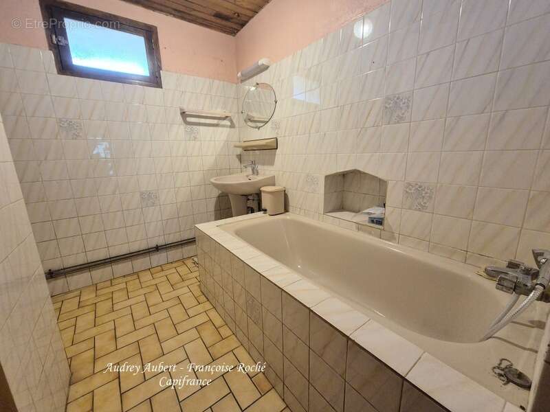 Maison à SAINT-SAVINIEN