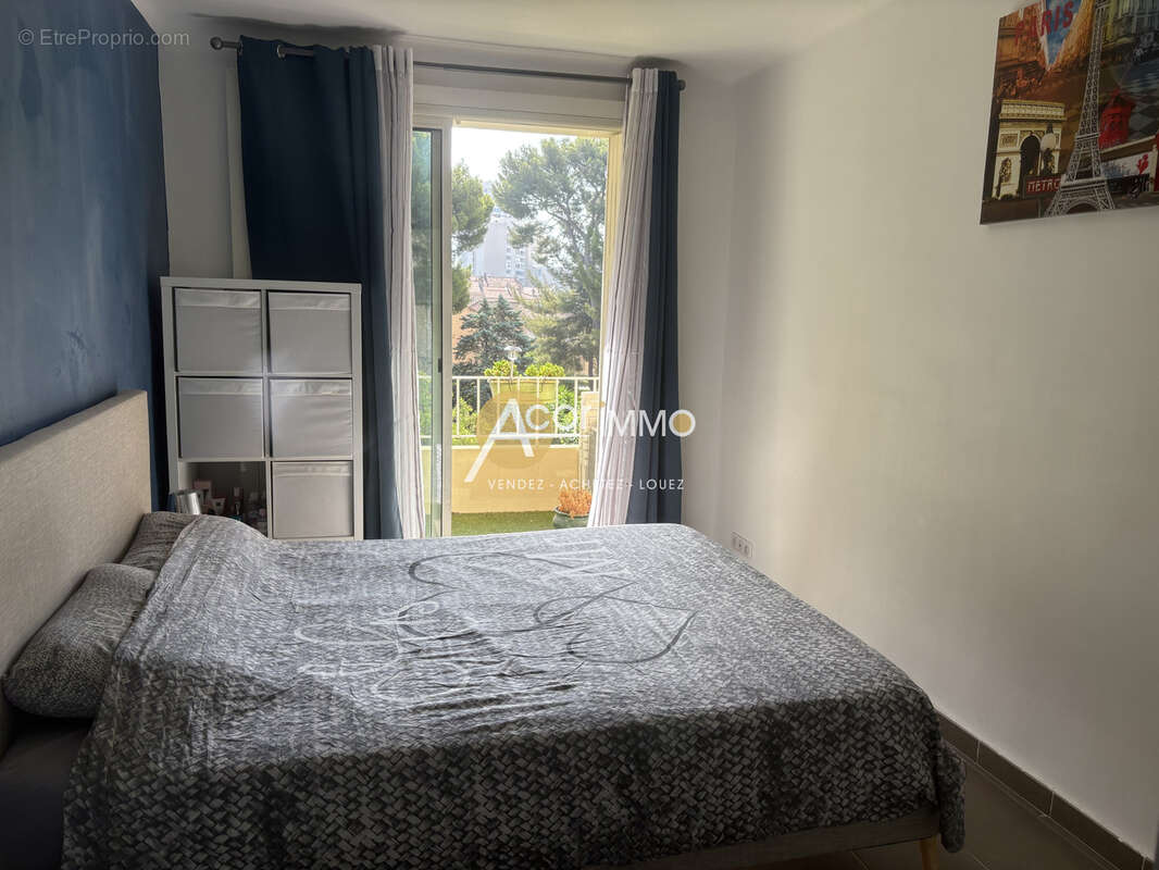 T4 72m2 entièrement rénové avec ascenseur   Résidence arborée   À deux pas de la gare de Toulon 242000 € - photo 5