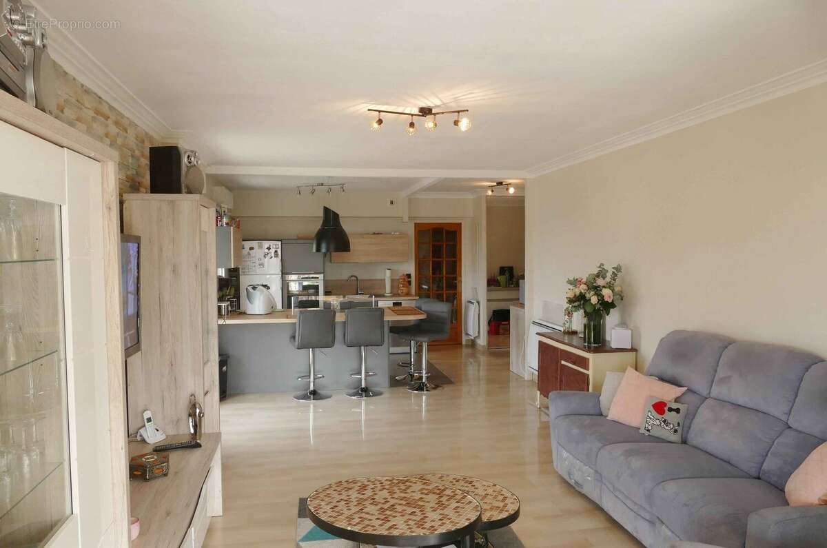 Appartement à LE CANNET