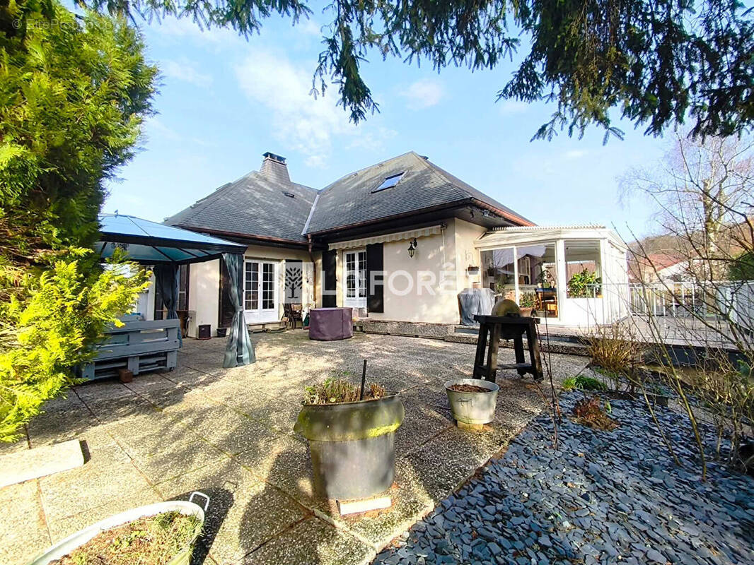 Maison à LES FORGES