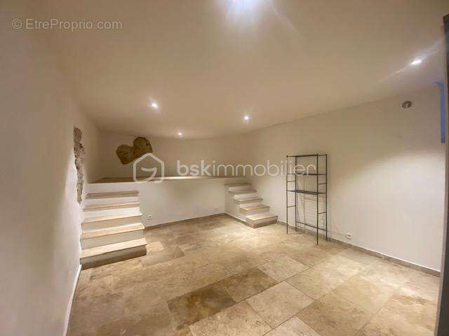 Appartement à FAYENCE