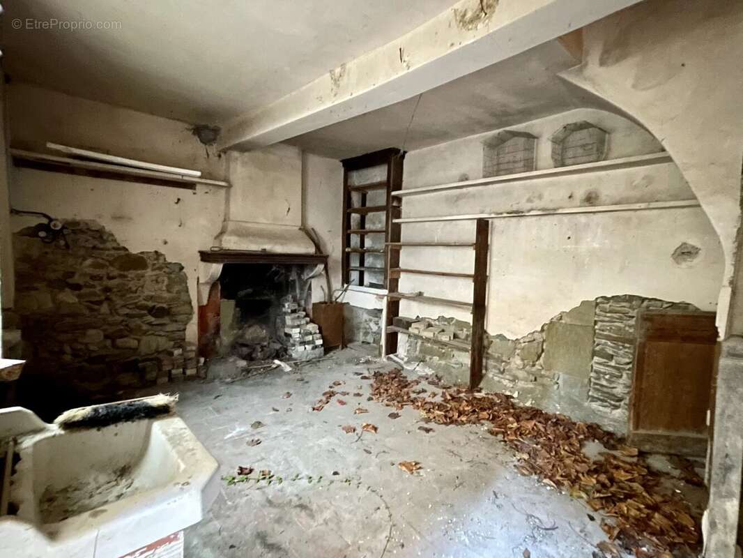 Maison à PEYRIAC-MINERVOIS