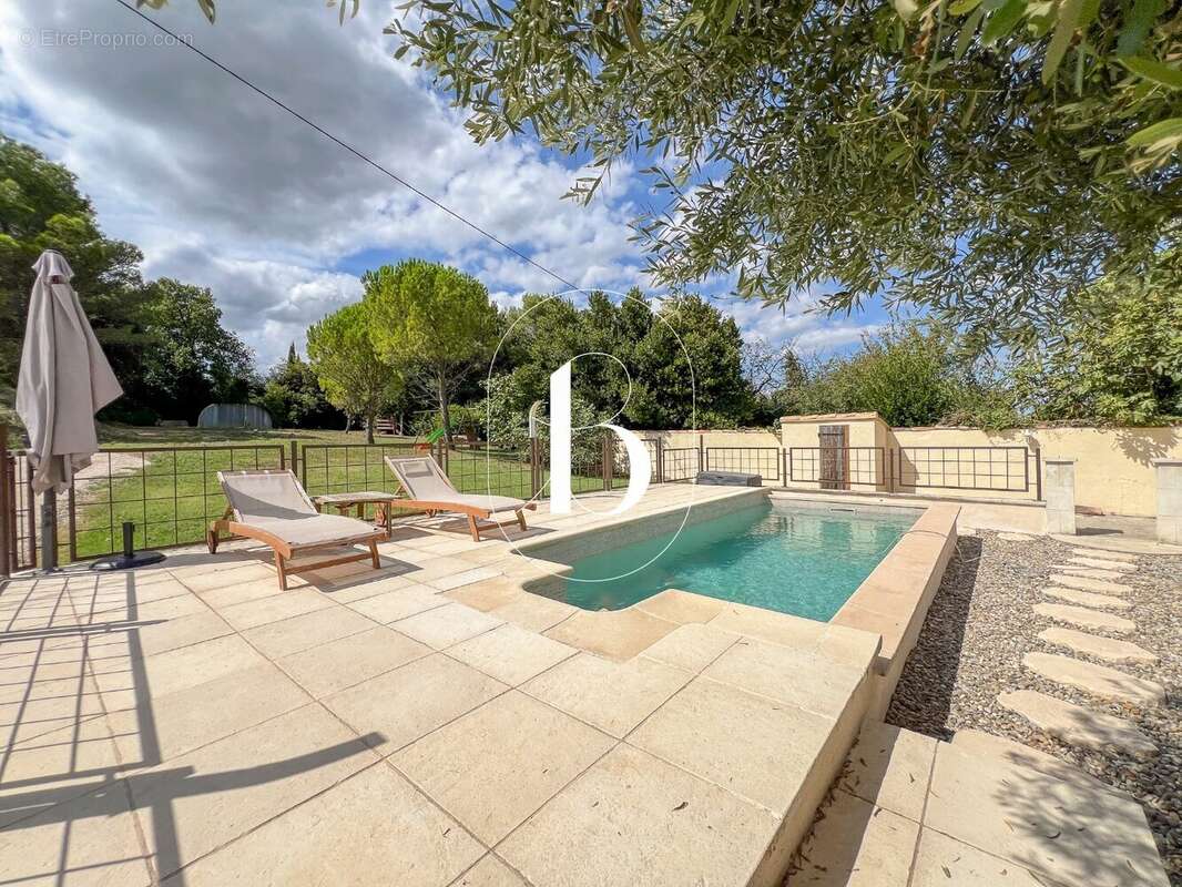 Maison à SAINT-PAULET-DE-CAISSON