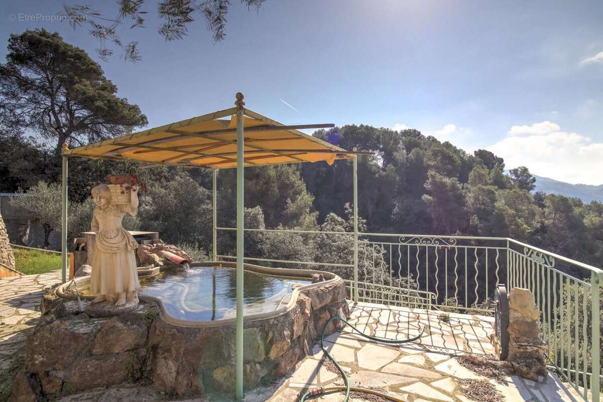 Maison à SAINT-MARTIN-DU-VAR