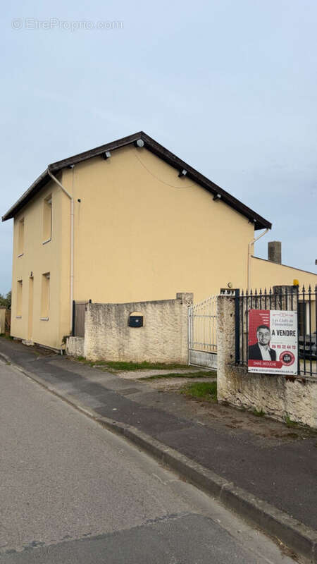 Maison à FRIGNICOURT