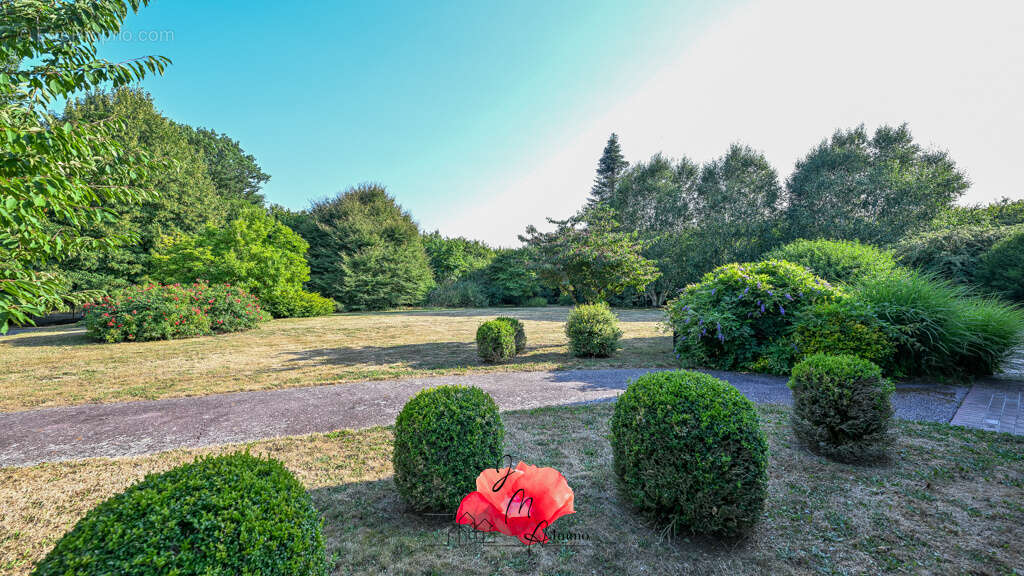 EXCLUSIVITÉ !!! Propriété d’Exception en Pierre et Silex !!! - photo 10