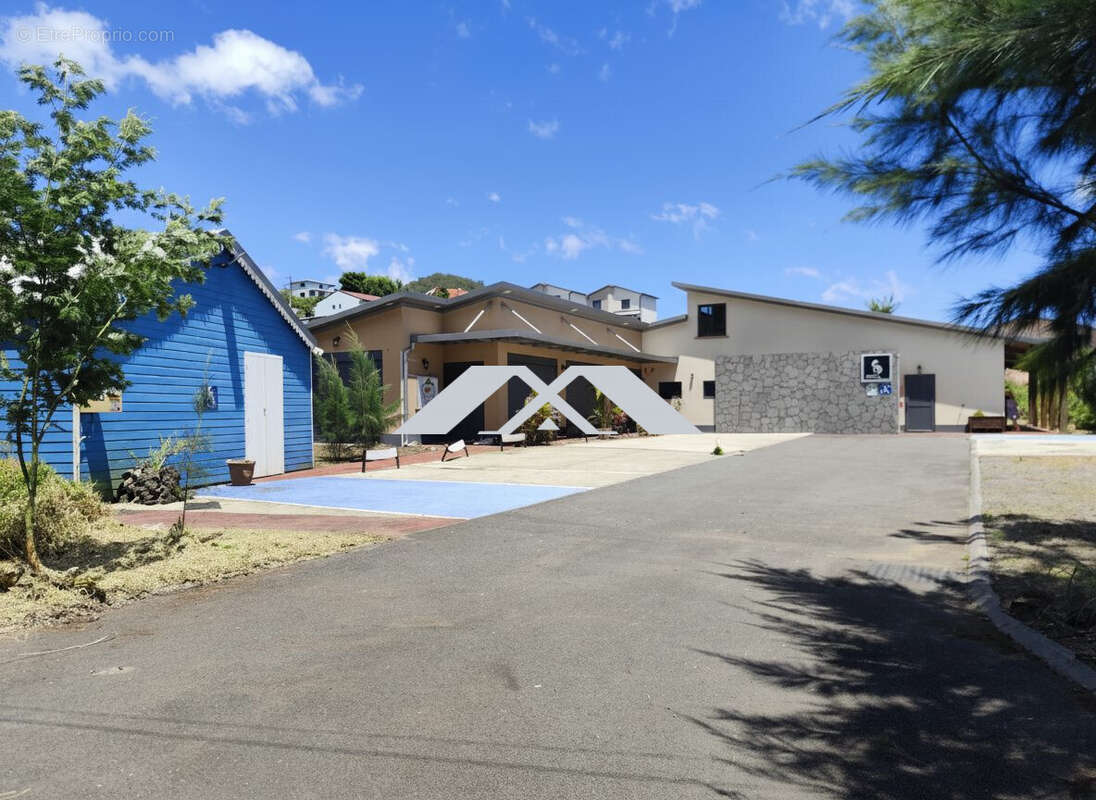 Commerce à SAINT-PIERRE