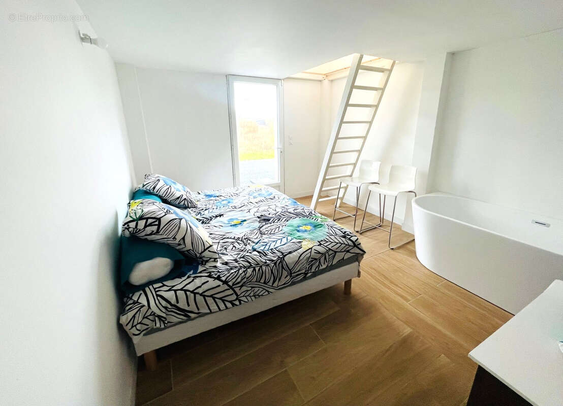 Maison à BENESSE-MAREMNE