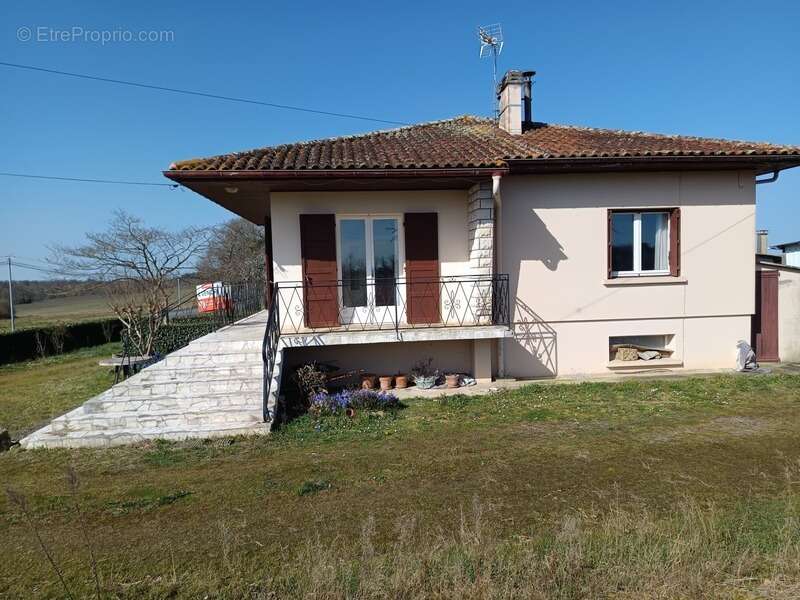 Maison à HONTANX