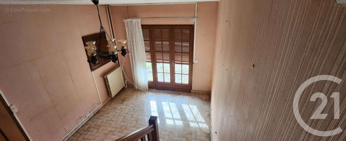 Maison à CERVON