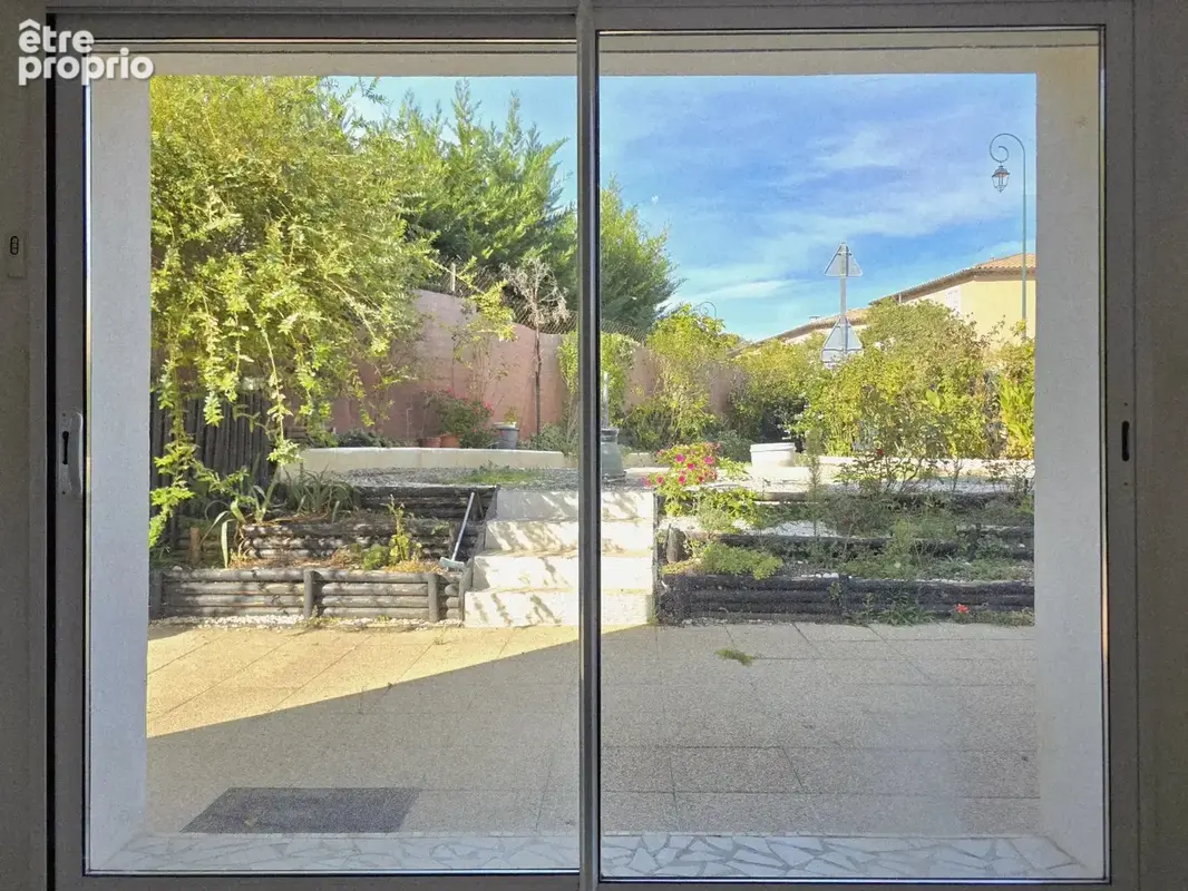 Bel appartement T3 en rez de jardin. - photo 4