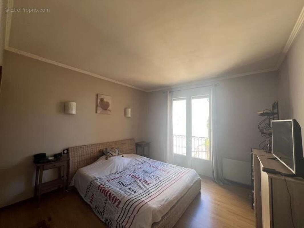 Photo 6 - Maison à SAINT-SATURNIN-DE-LUCIAN