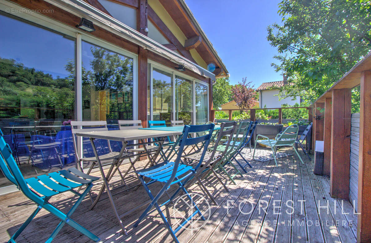 Maison familiale avec vue, jardin, piscine et appartement indépendant - photo 17