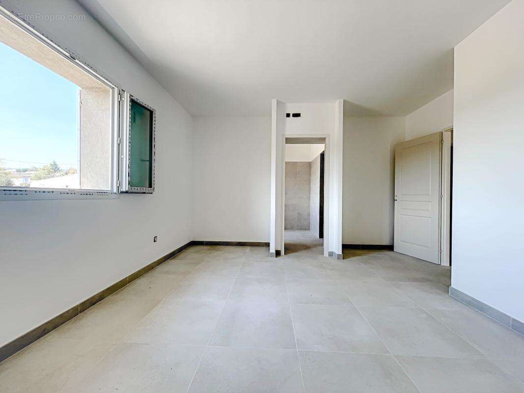Maison 108 m² à Ginasservis  - photo 8